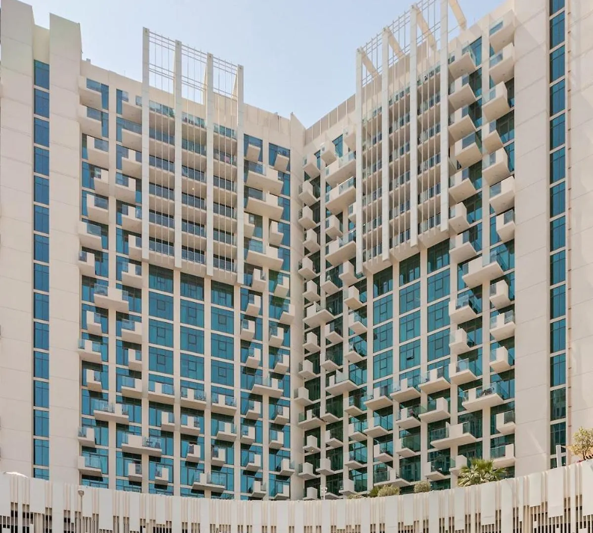 Studio Free Parking Pet Friendly Near Downtown Dubai