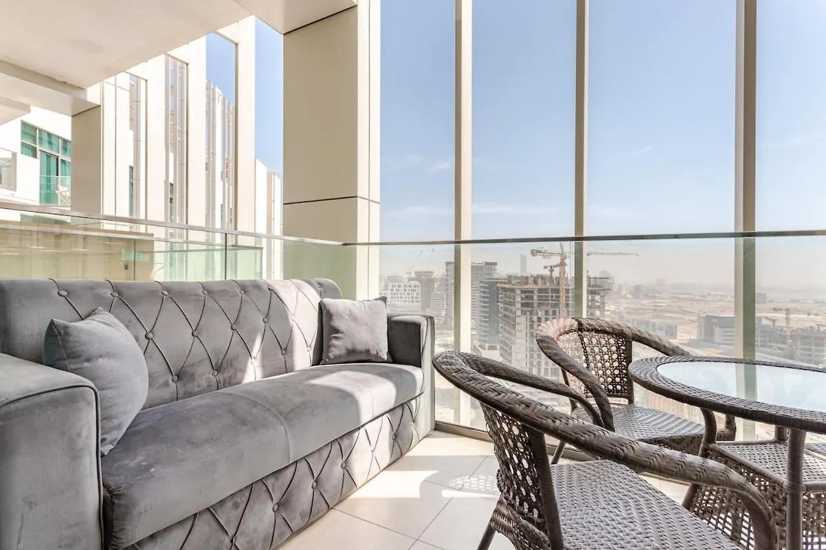 Studio Free Parking Pet Friendly Near Downtown Dubai Apartment