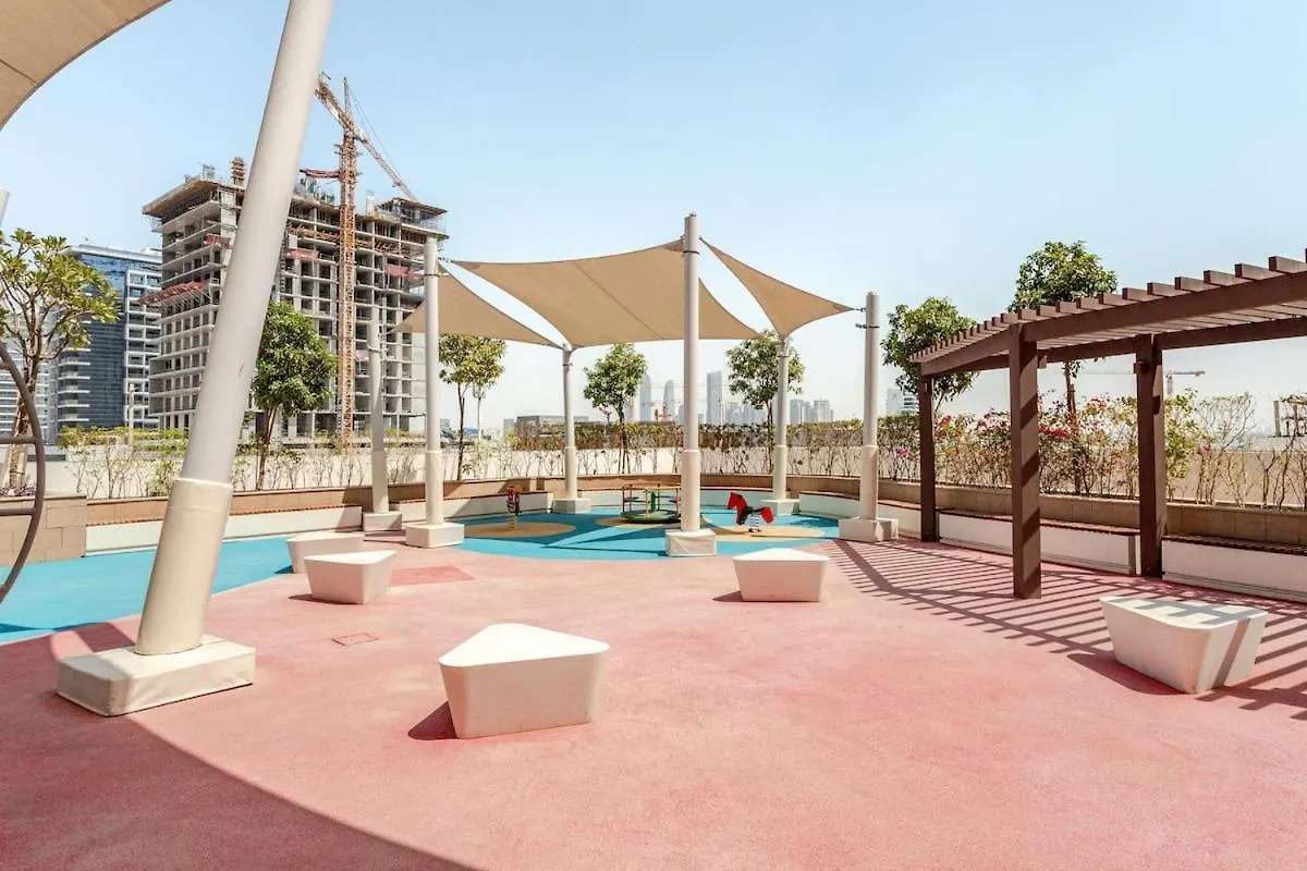 Studio Free Parking Pet Friendly Near Downtown Dubai Apartment