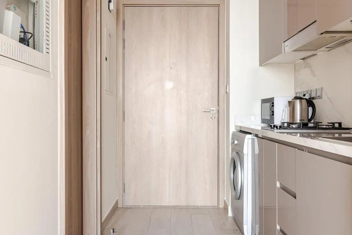 Apartment Studio Free Parking Pet Friendly Near Downtown Dubai