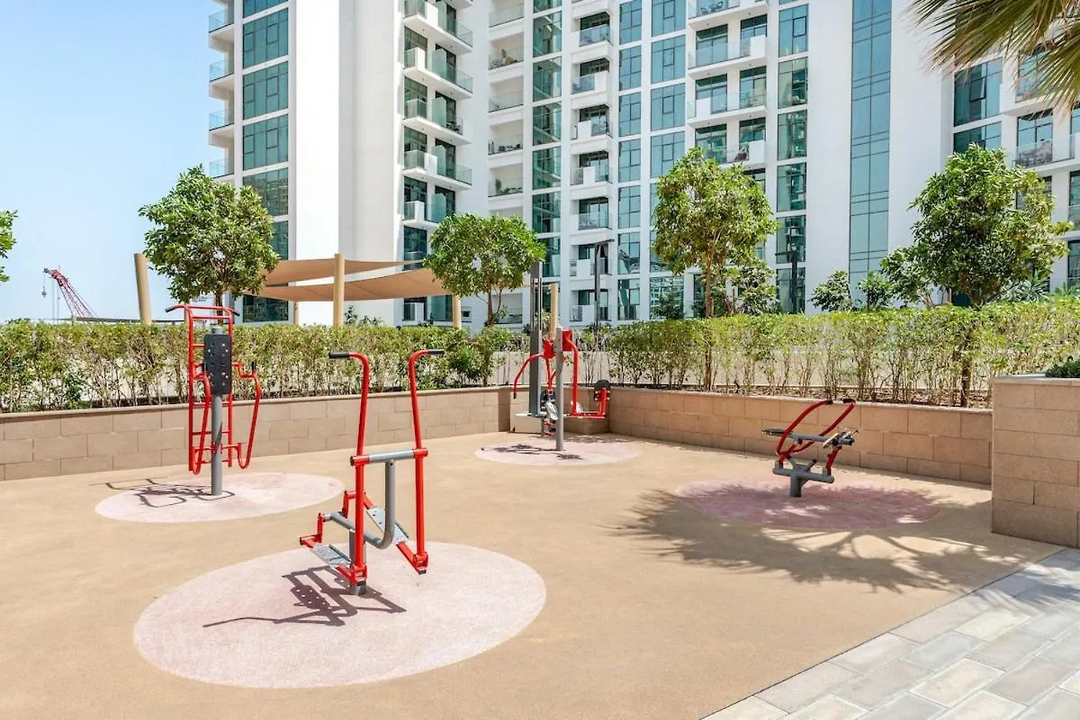 Studio Free Parking Pet Friendly Near Downtown Dubai United Arab Emirates