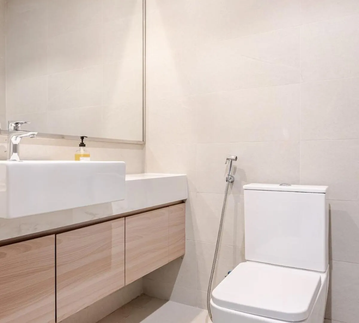 Apartment Studio Free Parking Pet Friendly Near Downtown Dubai